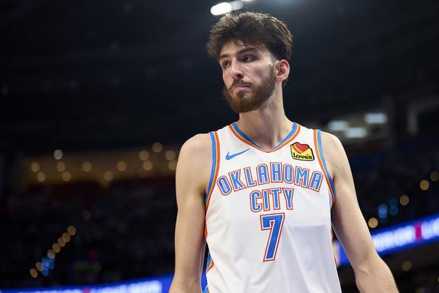 媒体人：张博源在路易斯维尔融入的非常好 NCAA适合开朗上进球员